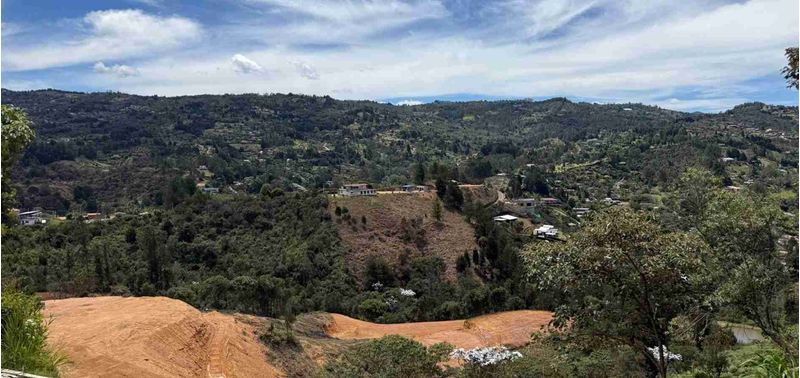 Lote en Venta en Guarne, Toldas-2