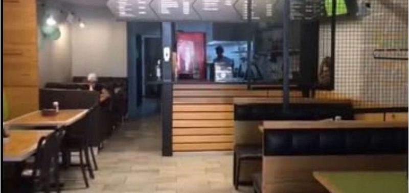 Local en Venta en Medellín, Laureles-0