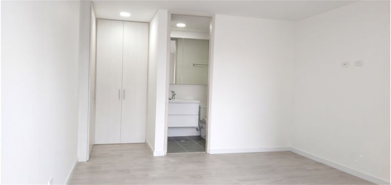 Apartamento en Venta en Bogotá, D.C., la salle monpellier-4