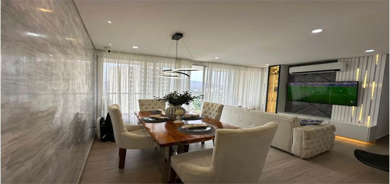 Apartamento en Venta en Santa Marta, El Mayor-0