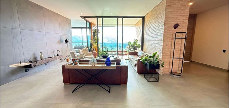 Apartamento en Venta en Medellín, Los Balsos-1