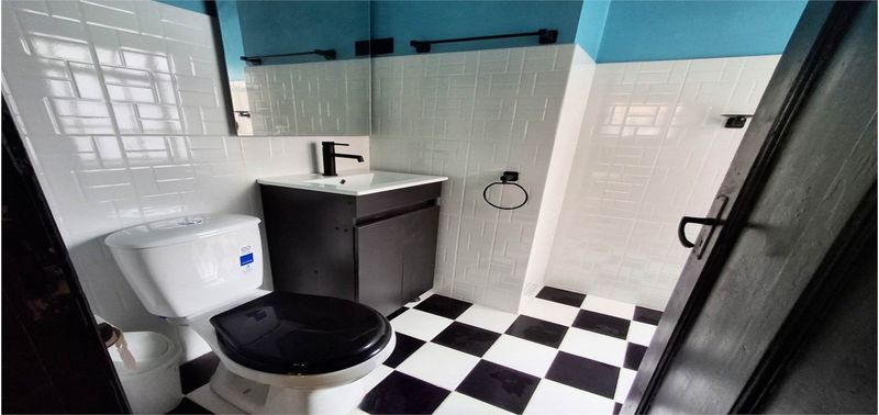 Casa en Venta en Bogotá, D.C., La Esmeralda-Teusaquillo-22