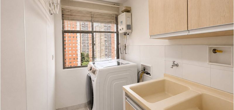 Apartamento en Venta en Medellín, Belén Loma de los Bernal-4
