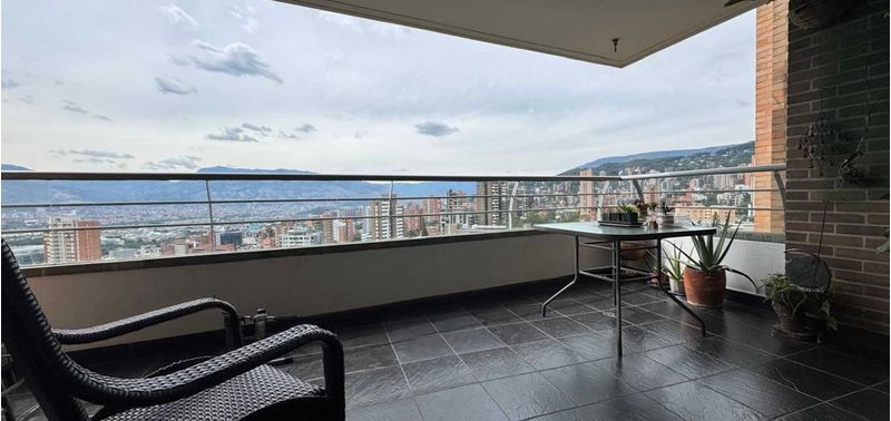 Apartamento en Venta en Medellín, El Poblado-12