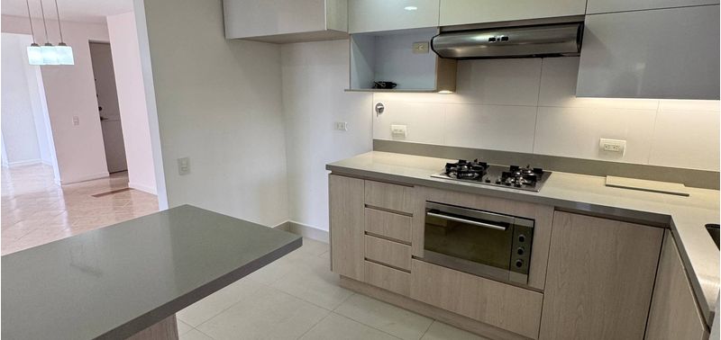 Apartamento en Venta en Envigado, Jardines-10