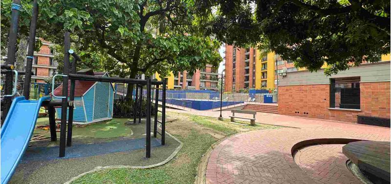 Apartamento en Venta en Envigado, Jardines-13