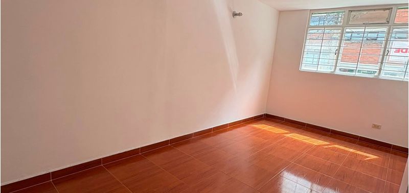 Casa en Venta en Bogotá, D.C., San José Sur-14