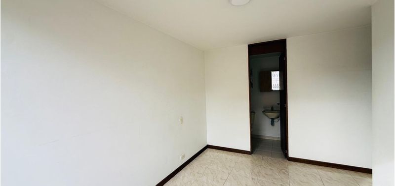 Apartamento en Venta en Envigado, Alto de las flores-2