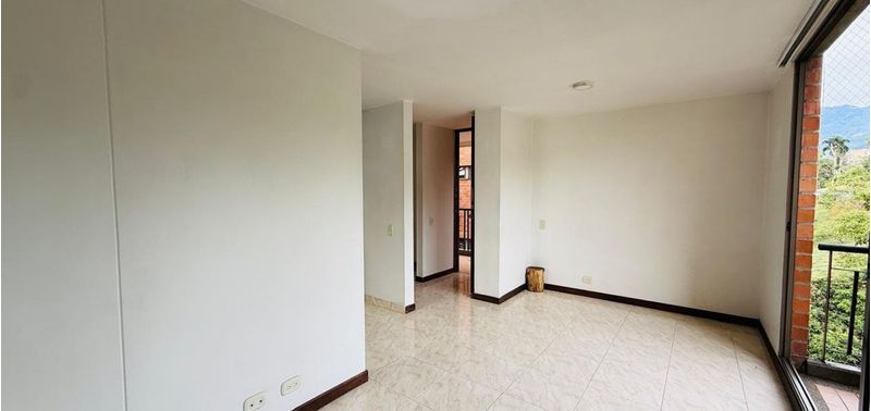 Apartamento en Venta en Envigado, Alto de las flores-3