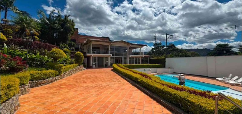 Casa en Venta en Medellín, San Antonio de Prado-1