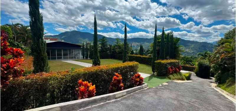 Casa en Venta en Medellín, San Antonio de Prado-3