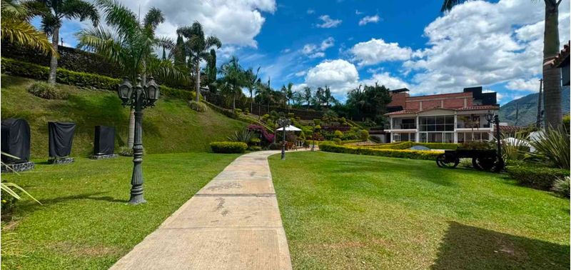 Casa en Venta en Medellín, San Antonio de Prado-9