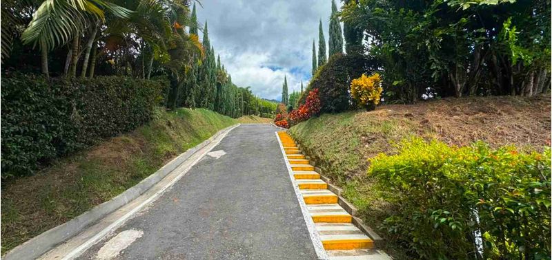 Casa en Venta en Medellín, San Antonio de Prado-13