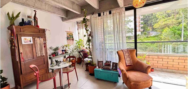 Apartamento en Venta en Medellín, Cataluña-0