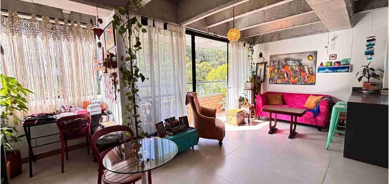 Apartamento en Venta en Medellín, Cataluña-1