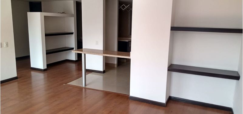 Apartamento en Venta en Bogotá, D.C., Cedritos-1