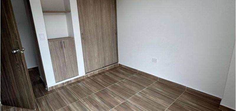 Apartamento en Venta en Medellín, Campo Alegre-17