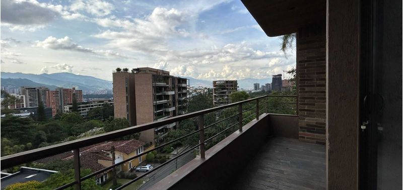 Apartamento en Venta en Medellín, El Poblado-1