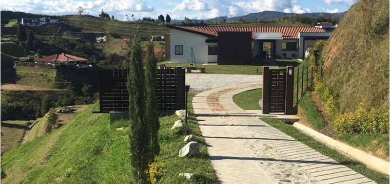 Casa en Venta en Guarne, Centro Guarne-0