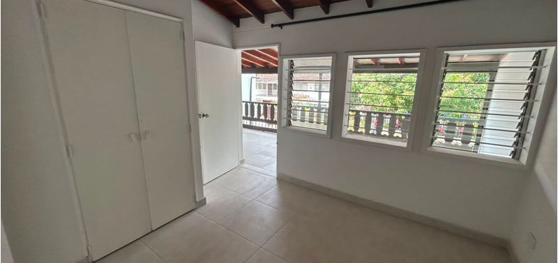 Casa en Venta en Medellín, Belén La Palma-18