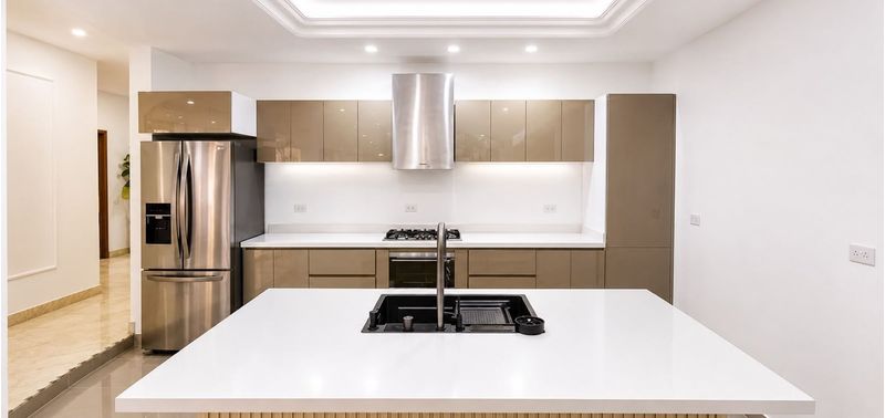Casa en Venta en Medellín, El Poblado-0