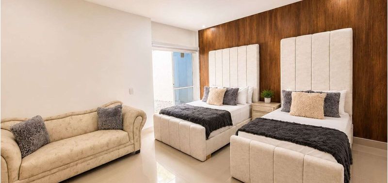 Casa en Venta en Medellín, El Poblado-16