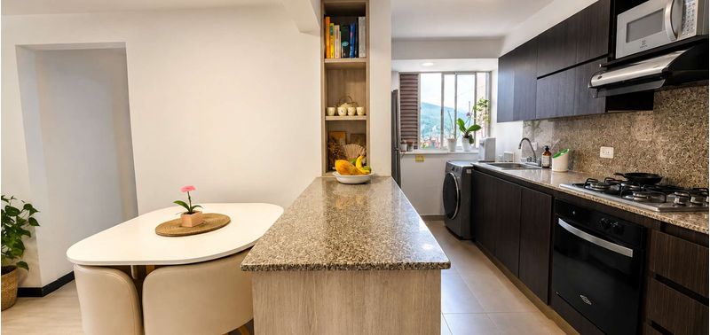 Apartamento en Venta en Medellín, La Castellana-2