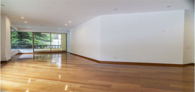 Apartamento en Venta en Bogotá, D.C., El Nogal-0
