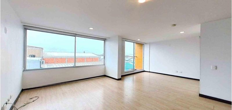 Apartamento en Venta en Bogotá, D.C., Pensilvania-0