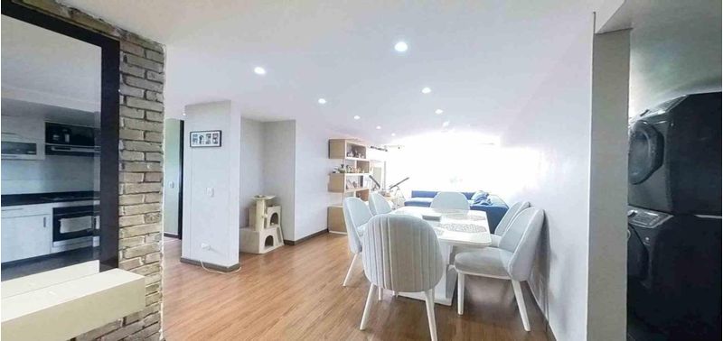 Apartamento en Venta en Bogotá, D.C., Costa Azul-0