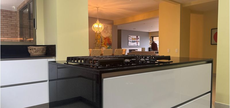 Apartamento en Venta en Medellín, El Poblado-13