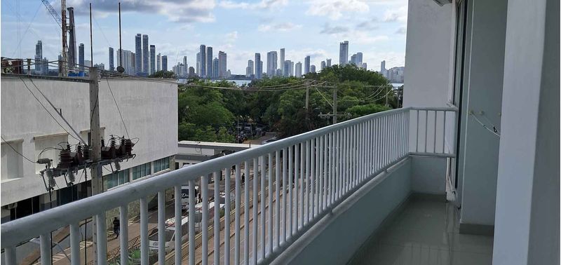 Apartamento en Venta en Cartagena De Indias, Manga-0