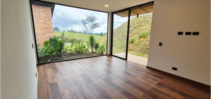 Casa en Venta en Envigado, Alto De Palmas-12