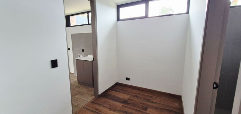 Casa en Venta en Envigado, Alto De Palmas-27