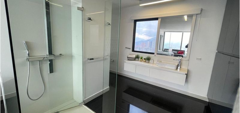 Apartamento en Venta en Medellín, El Poblado-6