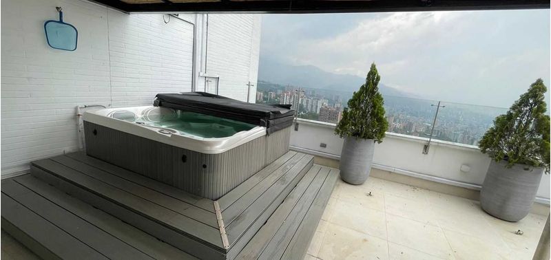 Apartamento en Venta en Medellín, El Poblado-13