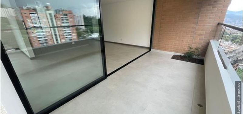 Apartamento en Venta en Envigado, Camino Verde-1