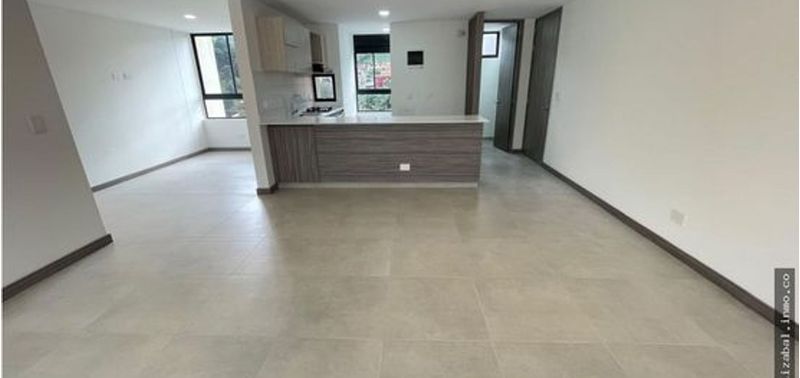 Apartamento en Venta en Envigado, Camino Verde-13