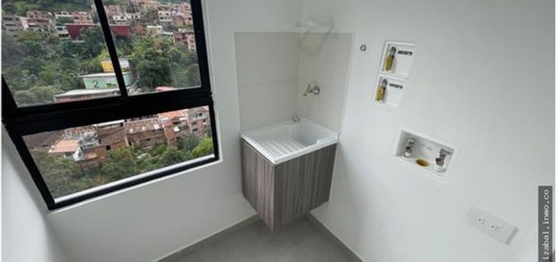 Apartamento en Venta en Envigado, Camino Verde-17