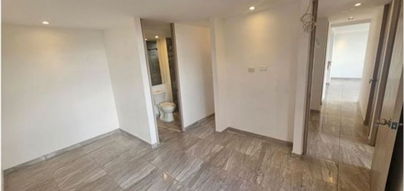 Apartamento en Venta en Bogotá, D.C., Otros-0