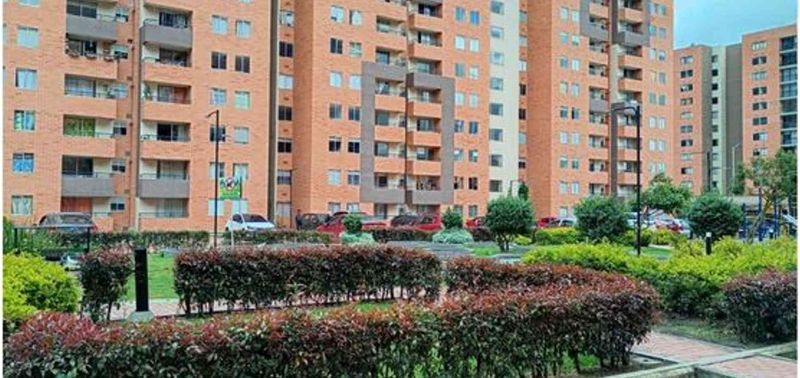 Apartamento en Venta en Bogotá, D.C., Altos de Madrid-10