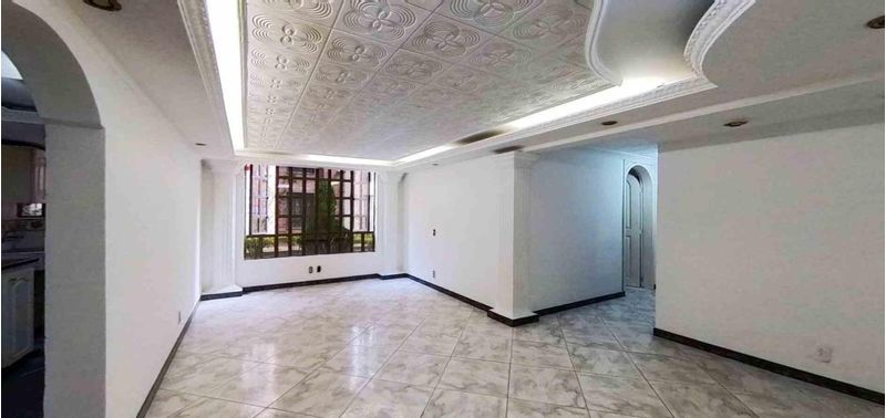 Apartamento en Venta en Bogotá, D.C., los naranjos-0
