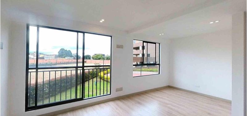 Apartamento en Venta en Bogotá, D.C., Prado Veraniego-0