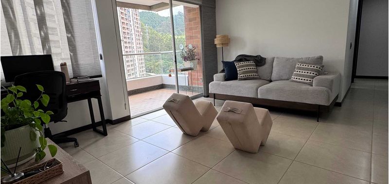 Apartamento en Venta en Sabaneta, Loma De San Jose-1