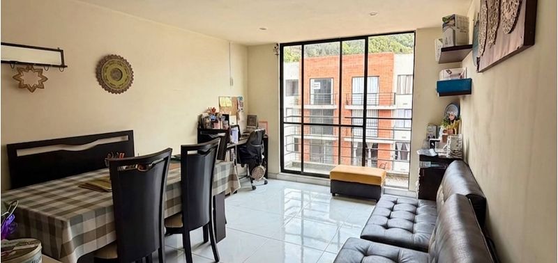 Apartamento en Venta en Bogotá, D.C., Altos de Madrid-4