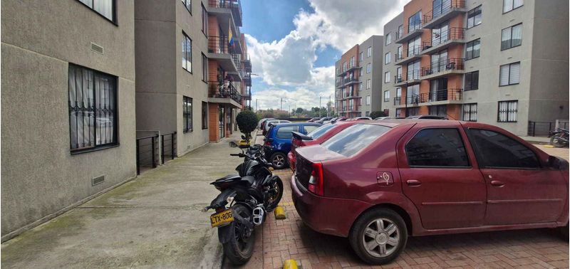 Apartamento en Venta en Bogotá, D.C., Altos de Madrid-17