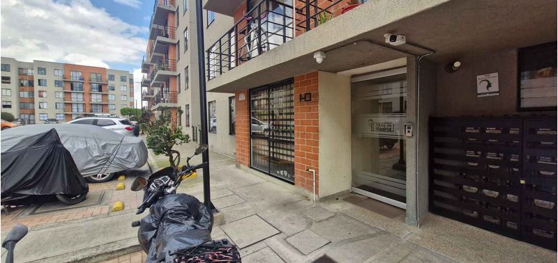 Apartamento en Venta en Bogotá, D.C., Altos de Madrid-18