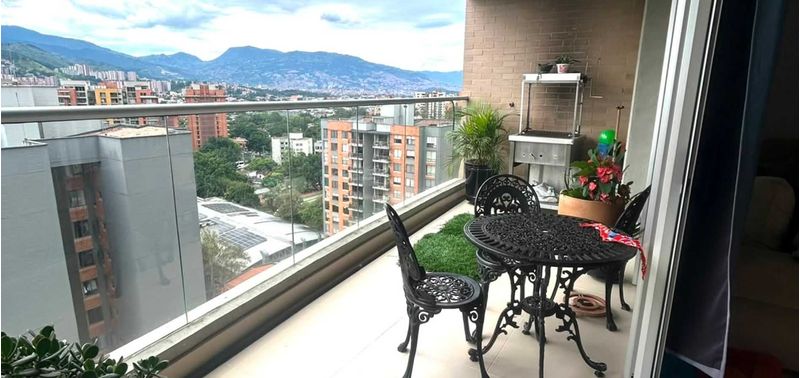 Apartamento en Venta en Envigado, Alcalá-0