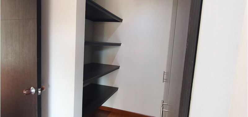 Apartamento en Venta en Bogotá, D.C., Cedritos-1
