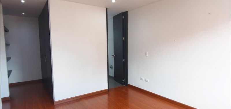 Apartamento en Venta en Bogotá, D.C., Cedritos-2
